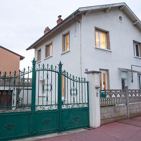 Dify Industriel - Parilly Apartment Venissieux Bagian luar foto